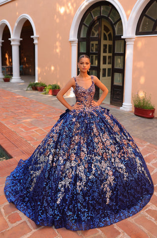 Quinceanera-Kleid mit Glitzerdruck und Cape-Ärmeln von Amarra 54322