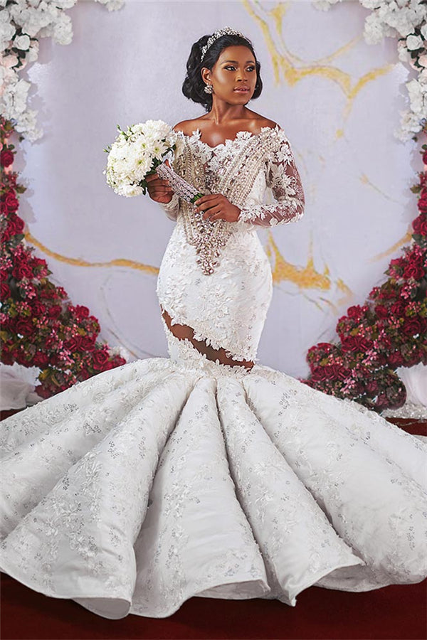 Prächtiges Trägerloses Brautkleid mit langen Ärmeln, Meerjungfrau-Silhouette, Rüschen, Applikationen und Perlenstickerei