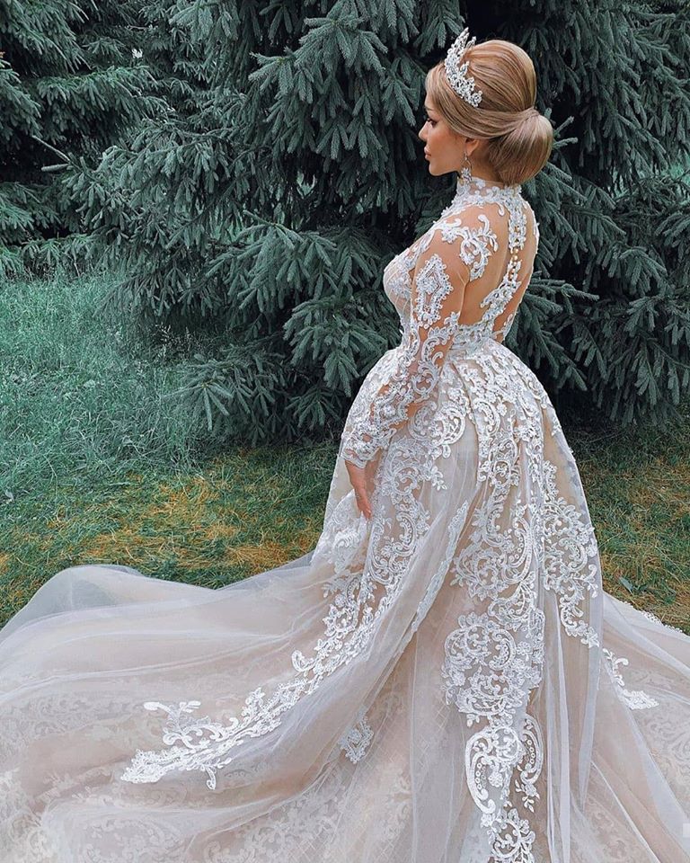 Wunderschönes süßes Spitzen-Tüll-Meerjungfrauen-Brautkleid für Frühling und Sommer