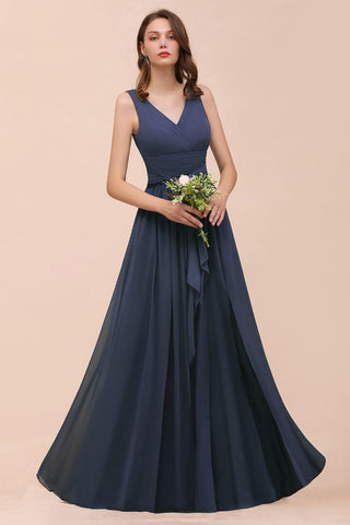 Graues Brautjungfernkleid mit seitlichem Schlitz, V-Ausschnitt, ärmellos, bodenlanges Kleid für die Braut