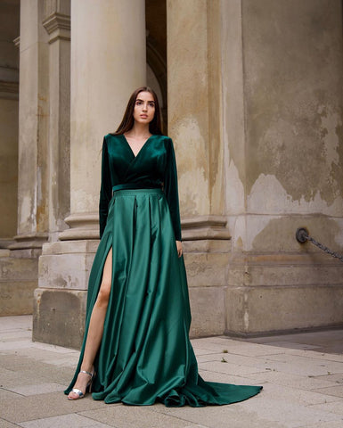 Green Long Sleeves A-line V-neck Velvet Prom Dress with Slit