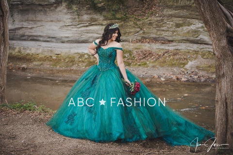 Grünes Quinceanera-Kleid von Ragazza DV54-554