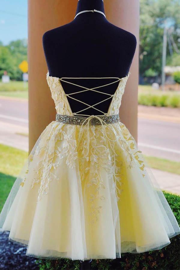 Vestido Corto de Baile de Bienvenida Amarillo con Aplicaciones de Tirantes y Cinturón con Abalorios PD323