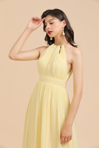 Neckholder-Brautjungfernkleid aus narzissenfarbenem Chiffon mit Rüschen 