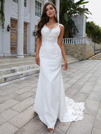 Vestidos de noiva com bainha/coluna, crepe elástico, renda, decote em V, sem mangas, cauda comprida/escova