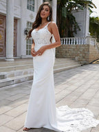 Vestidos de noiva com bainha/coluna, crepe elástico, renda, decote em V, sem mangas, cauda comprida/escova