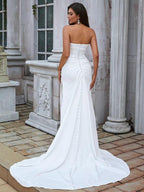 Vestidos de noiva com corte direito/coluna, crepe elástico, franzido, coração, sem mangas, cauda longa/escova