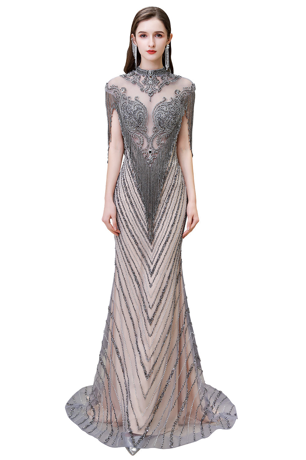 Lange Ballkleider mit hohem Halsausschnitt und Flügelärmeln und funkelnden Perlen