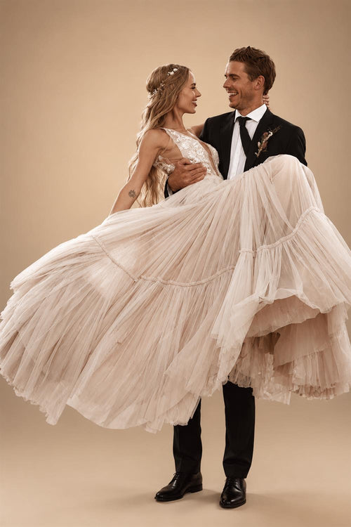 NumberSea Robe de mariée bohème hippie sans manches col en V style chic jupe froncée fantaisie en tulle
