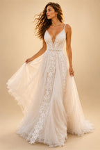 Boho Lace Tulle A-Line Wedding Dress with V-Neck Spaghetti Straps Low Back Romantic Bridal Gown For Outdo Customized