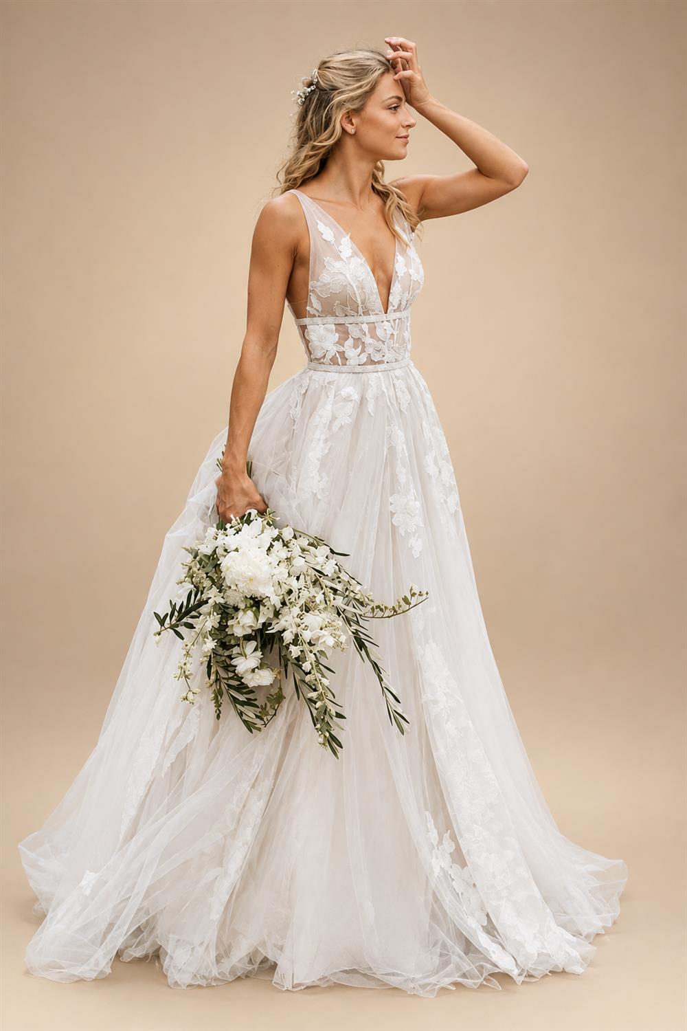 V-neck Lace Wedding Dress with Appliques Floor-Length A-Line Tulle Bridal Gowns Customized