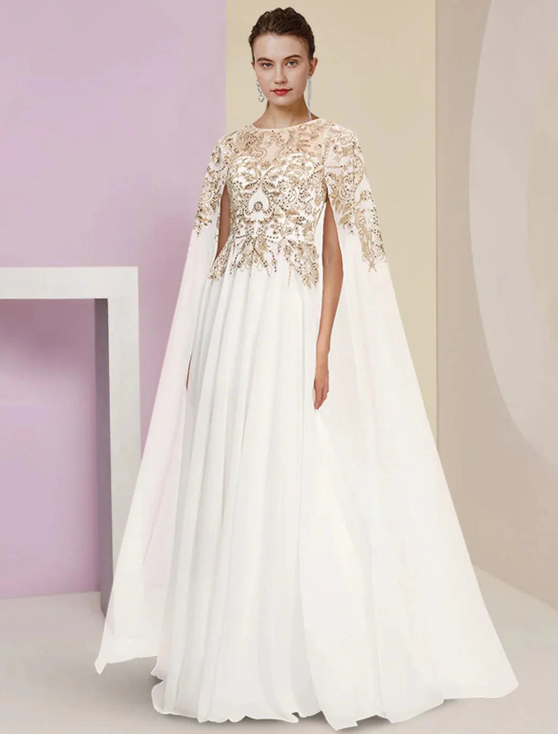 Vestido tubinho/coluna para mãe da noiva, festa de casamento, luxuoso, decote em joia, comprimento até ao chão, chiffon, renda, lantejoulas, manga comprida com pregas