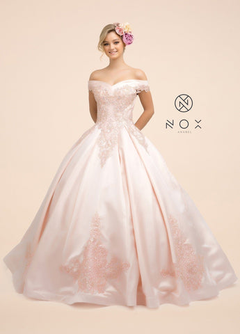 Schulterfreies Ballkleid mit Spitzenapplikation von Nox Anabel U802