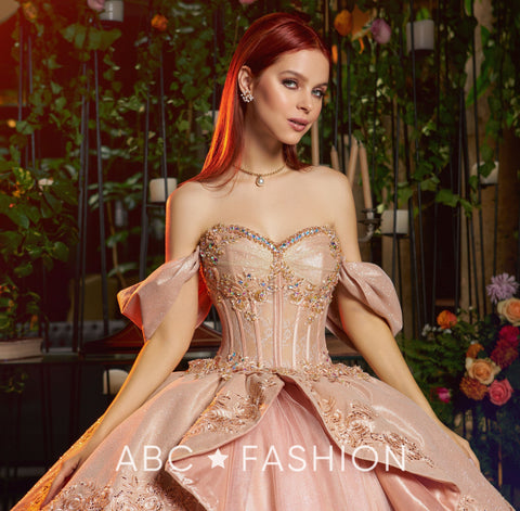 Quinceanera-Kleid mit Spitzenmieder und Korsett von Ragazza EV07-607