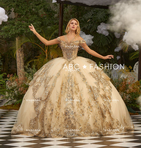 Mehrlagiges schulterfreies Quinceanera-Kleid von Ragazza EV46-646