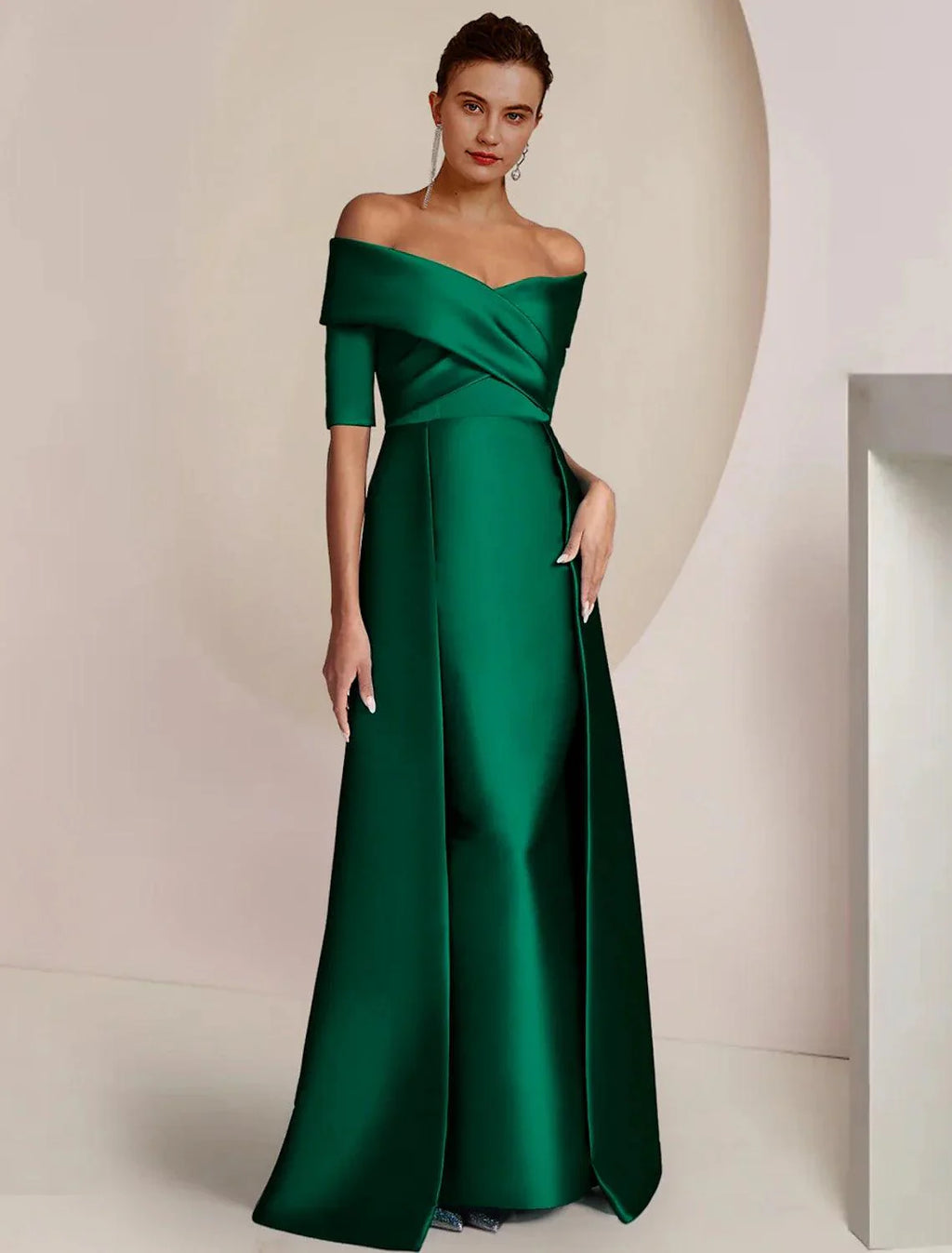 Vestido de mãe da noiva com bainha/coluna, formal, para festa de casamento, elegante, ombro descoberto, comprimento até ao chão, cetim, meia manga com franzido