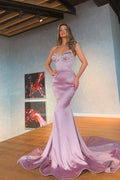 Vestido de fiesta formal largo de sirena con escote corazón y tirantes delgados