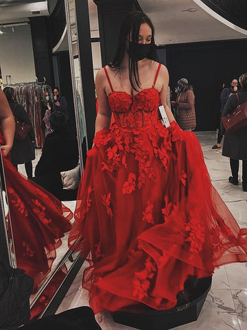 Langes A-Linien-Abendkleid mit Herzausschnitt und Tüllspitze in Rot