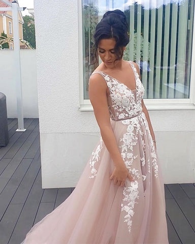 Long A-line V-neck Spaghetti Straps Backless Appliques Lace Tulle Prom Dress