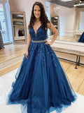 Vestido de noche largo formal azul estilo princesa con escote en V de tul y encaje floral