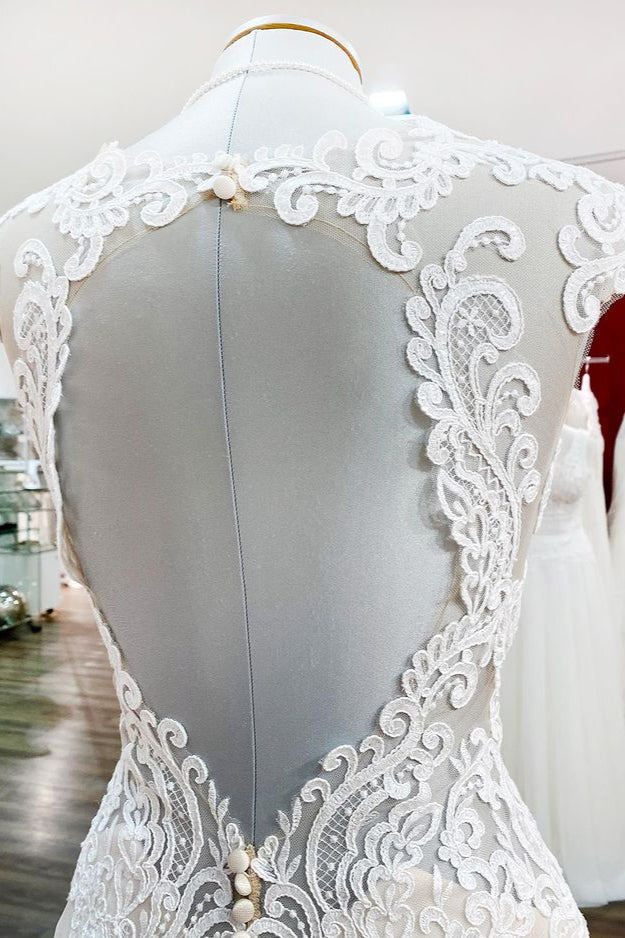 Langes Meerjungfrau-Spitzenkleid mit Herzausschnitt und offenem Rücken mit Applikationen