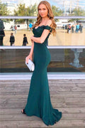 Langes, schulterfreies Ballkleid aus Spitze im Meerjungfrauenstil