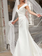 Lange Meerjungfrau-Trägerlos-Satin-Brautkleider