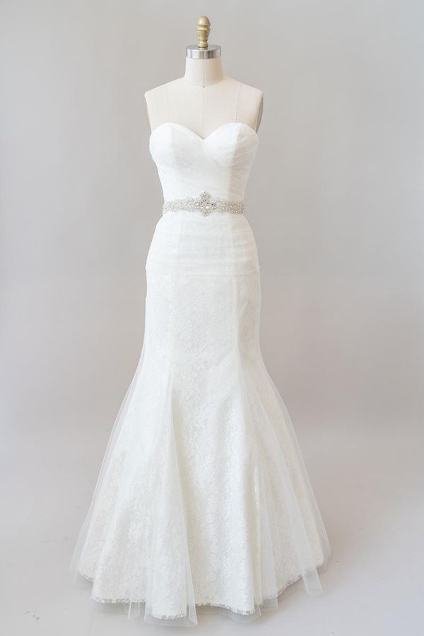 Langes Meerjungfrau-Trägerloses Tüll-Spitzen-Brautkleid