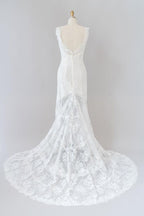 Langes Meerjungfrau-Sweetheart-Spitzenkleid ohne Rückenausschnitt für die Hochzeit