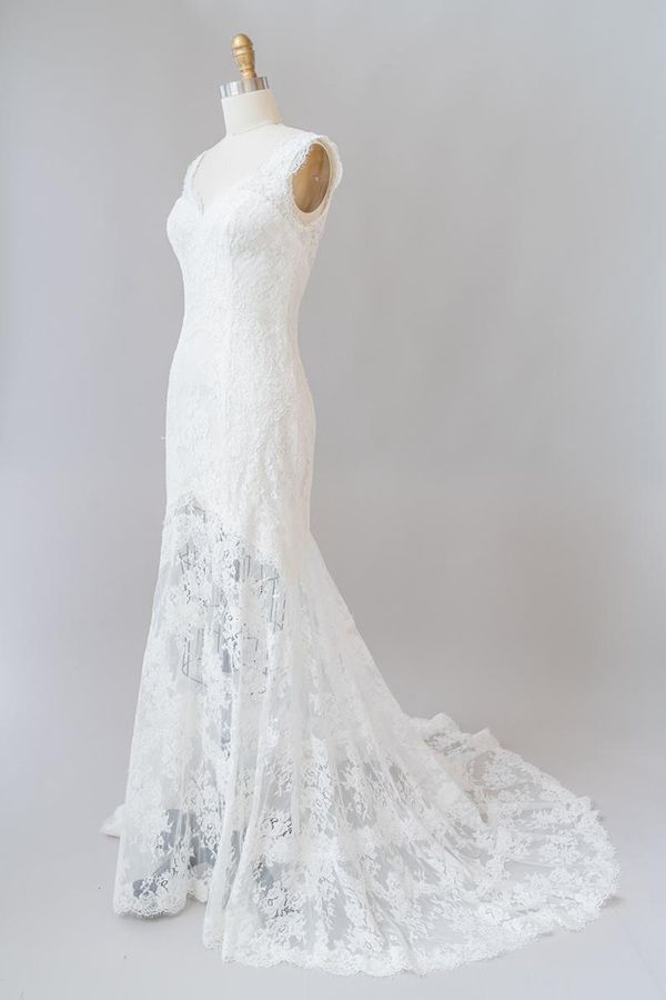 Langes Meerjungfrau-Sweetheart-Spitzenkleid ohne Rückenausschnitt für die Hochzeit