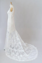 Langes Meerjungfrau-Sweetheart-Spitzenkleid ohne Rückenausschnitt für die Hochzeit