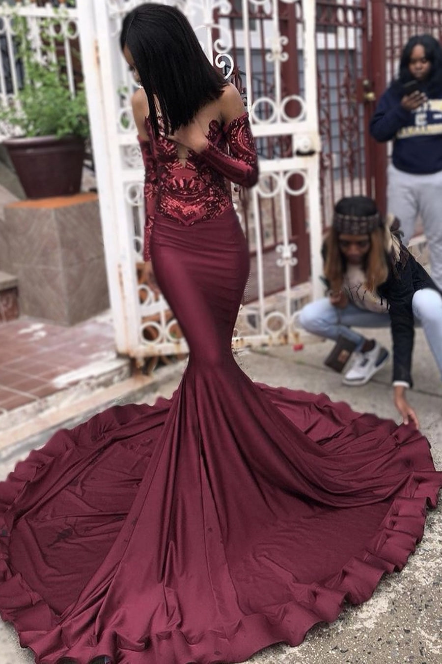 Long Mermaid Sweetheart Satin Prom Dress with Sleeves