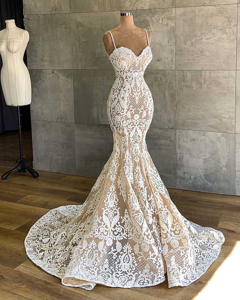 Langes Meerjungfrau-Süßherz-Spaghettiträger-Applikationen-Spitzen-Brautkleid