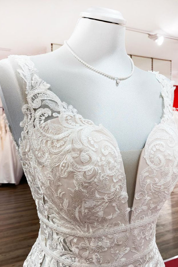 Langes Meerjungfrau-Tüll-Kleid ohne Ärmel mit Spitzenrücken und Rückenfreier Hochzeitskleid