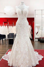 Langes Meerjungfrau-Tüll-Kleid ohne Ärmel mit Spitzenrücken und Rückenfreier Hochzeitskleid