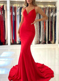 Robe de bal rouge longue et dos nu en col V sirène