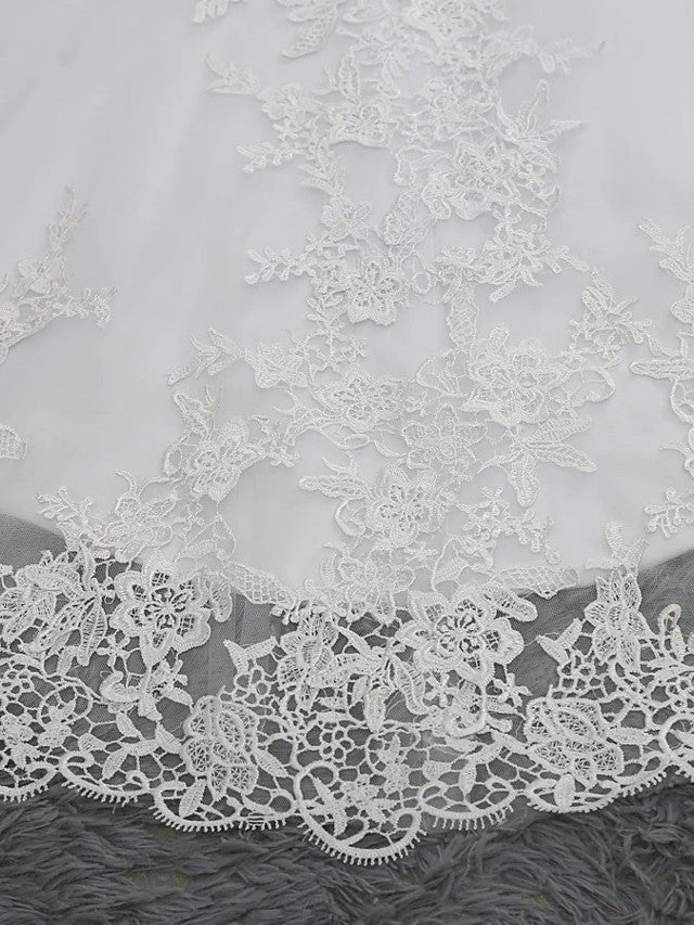 Langes Meerjungfrau-V-Ausschnitt Tüll-Spitzen Rückenfreies Brautkleid mit Cap-Ärmeln