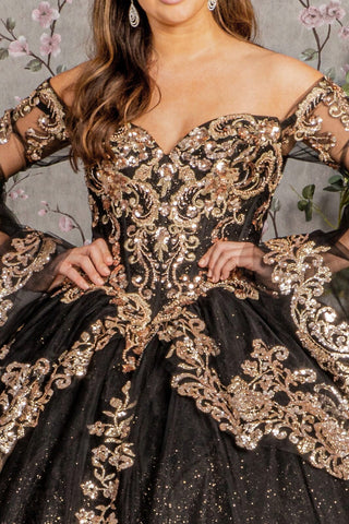 Langärmliges schulterfreies Ballkleid von Elizabeth K GL3184