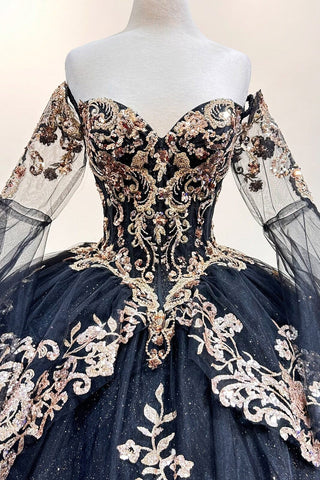 Langärmliges schulterfreies Ballkleid von Elizabeth K GL3184