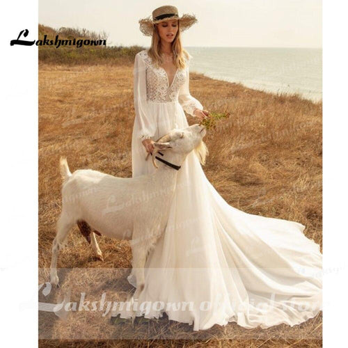Robe de mariée plage à manches longues NumberSea en dentelle avec encolure en V profond