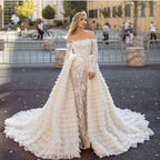 Schulterfreies Meerjungfrauen-Brautkleid mit langen Ärmeln und Schleppe
