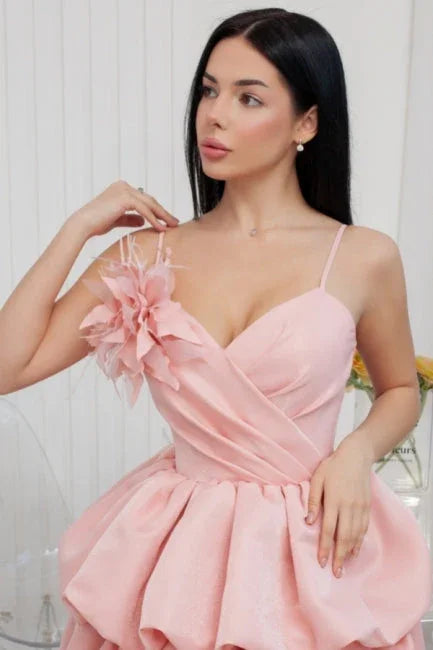 Hübsches Kurzes Rosa Spaghettiträger-Rüschen Satin Ballkleider für den Homecoming