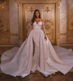 Luxuriöses langes Meerjungfrau-Sweetheart-Satin-Sweep-Train-Kleid mit Ärmeln und floralen Applikationen