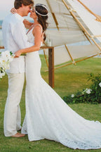 Meerjungfrau-Spitzen-V-Ausschnitt Hofzug Strand-Hochzeitskleid