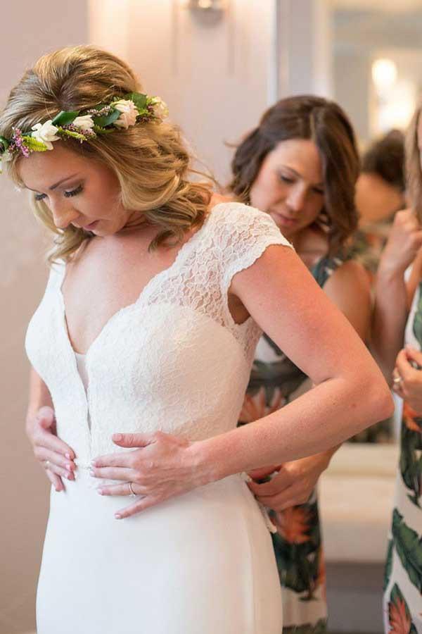 Vestido de Noiva Seda Decote em V Corte Baixo Comprimento Corte Cauda com Rendas