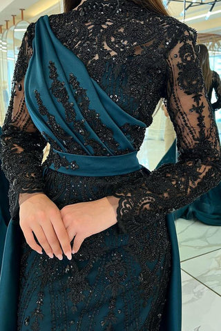 Bescheidenes Abendkleid aus Satin mit langen Ärmeln und Meerjungfrau-Muster in Schwarz