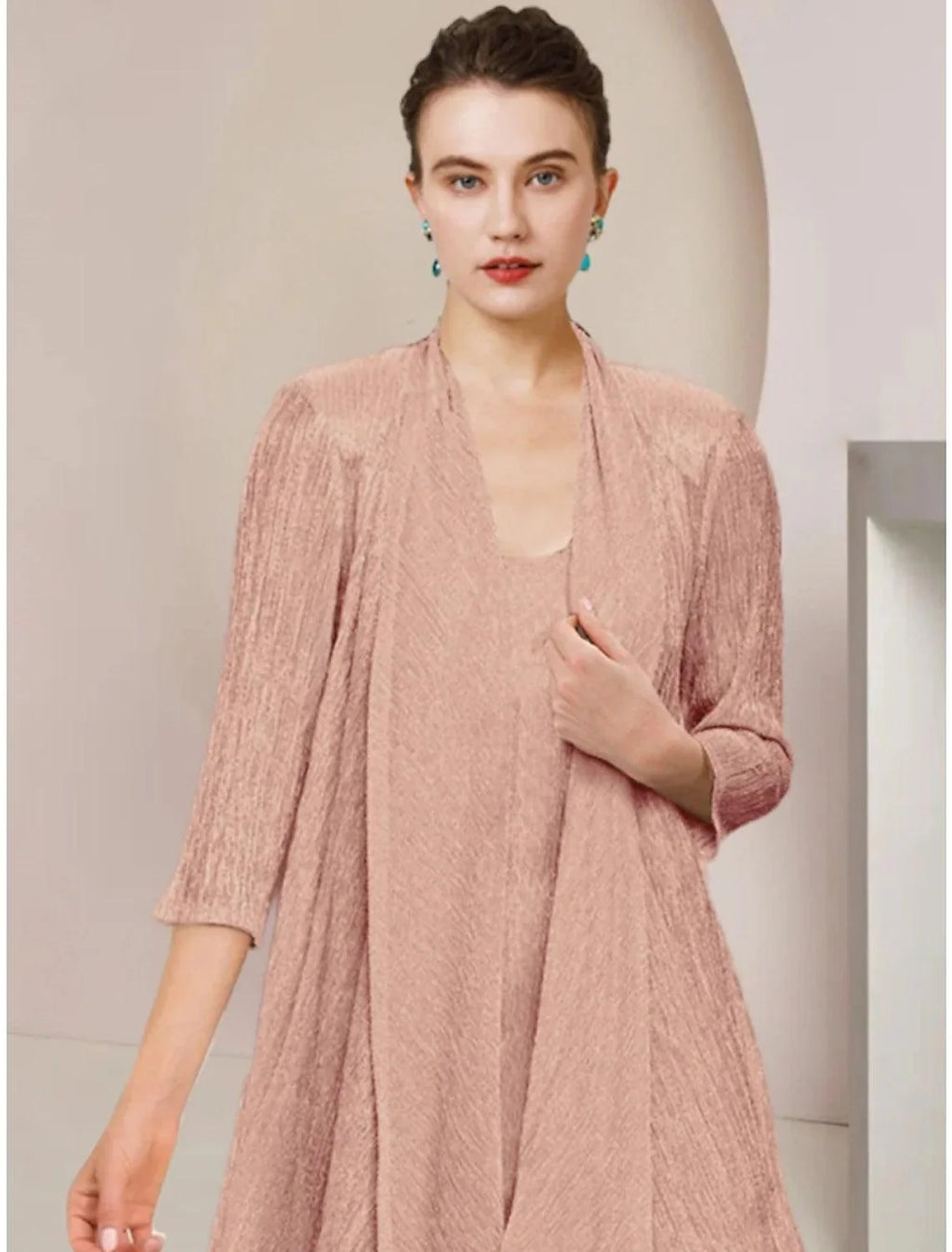 Vestido de mãe da noiva de duas peças, simples, pequeno, decote redondo, comprimento até ao joelho, renda, manga 3/4 com pregas, cor sólida