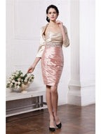 Vestidos curtos de mãe da noiva, sem alças, sem mangas, com missangas, em cetim elástico, com bainha/coluna