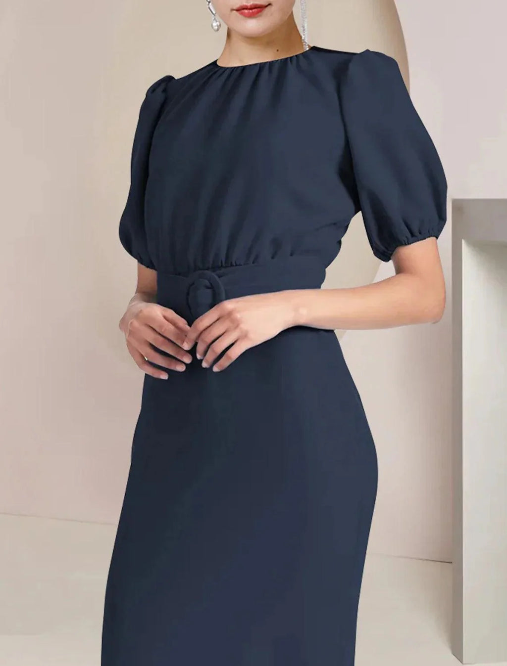 Vestido tubinho/coluna para mãe da noiva, convidado formal de casamento, elegante, decote redondo, comprimento chá, chiffon elástico, manga curta com faixa/fita