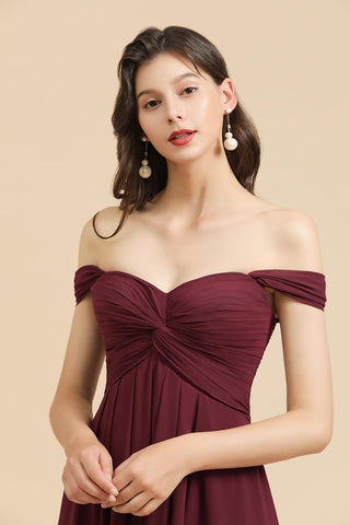 Neuankömmling A-Linie Off-the-Shoulder Sweetheart Burgund Langes Brautjungfernkleid 